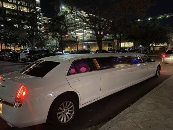 Ron White Tickets (2) w/ Round Trip Stretch Limo Ride - Image 2